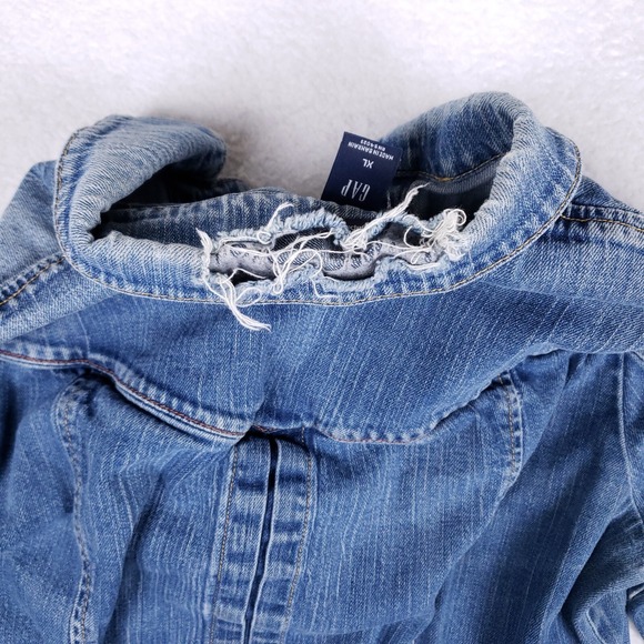 Gap Denim Jacket Fitted Trucker Style XL Blue Distressed Vintage 2000s Y2K - Picture 8 of 10